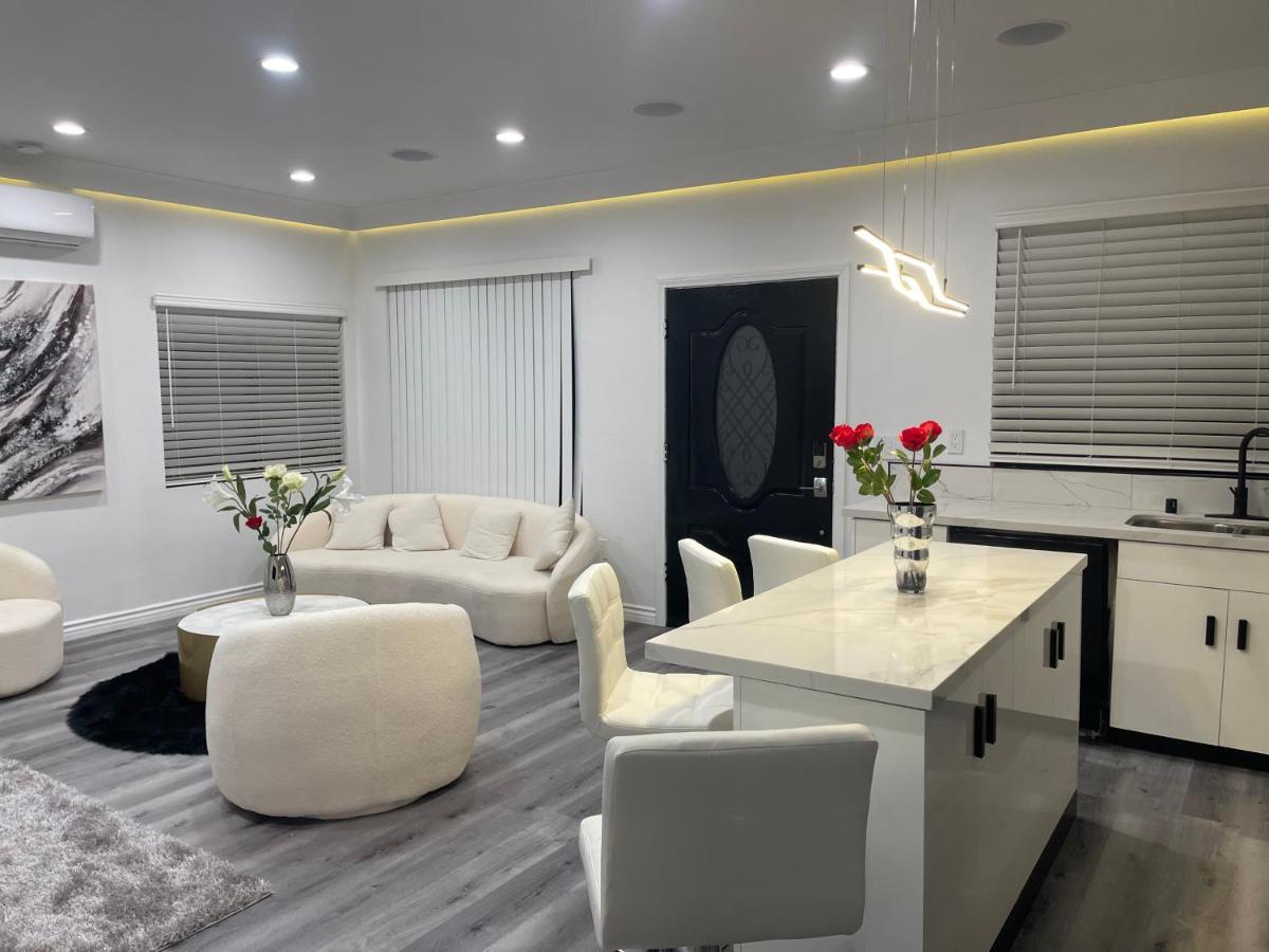 Luxury 2 Bedroom Villa Huntington Beach Exterior photo