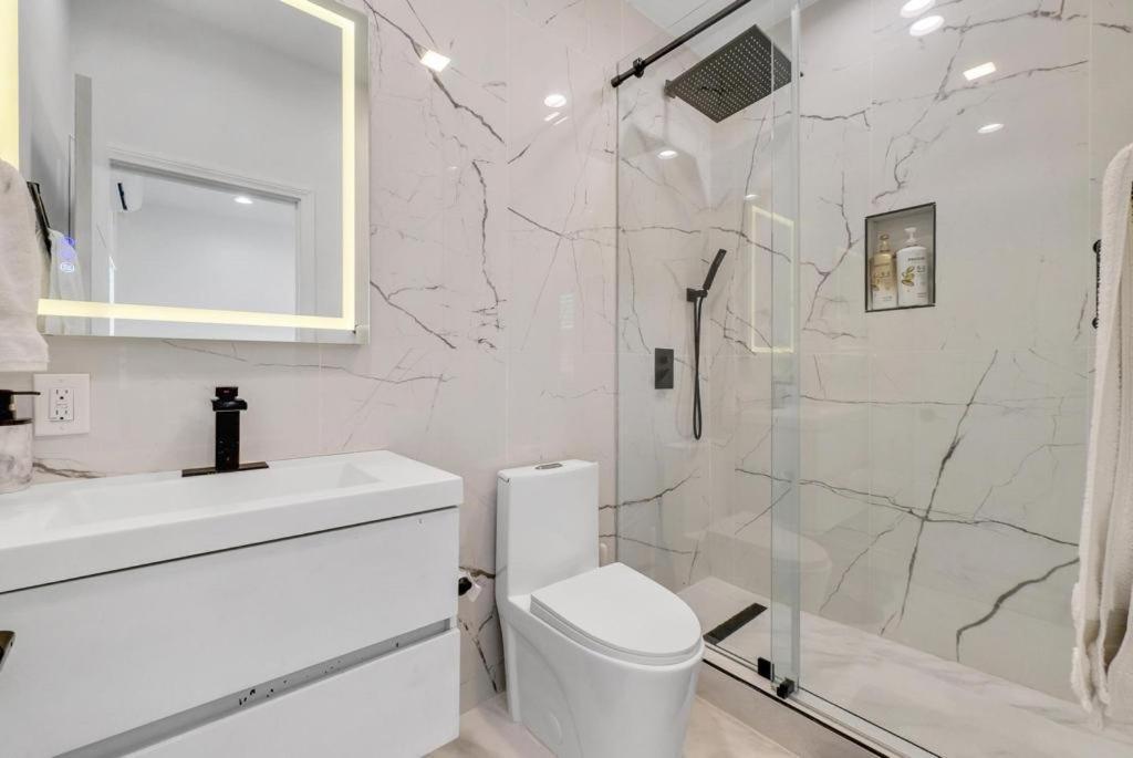 Luxury 2 Bedroom Villa Huntington Beach Exterior photo